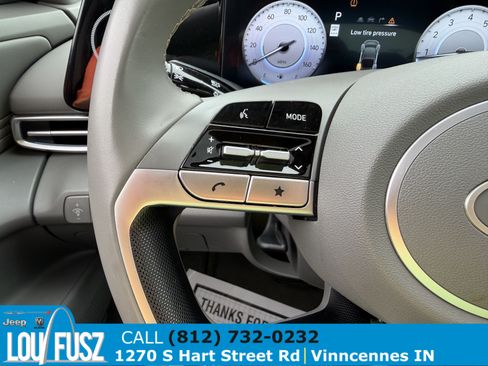 Used 2025 Hyundai Elantra SEL FWD image 16