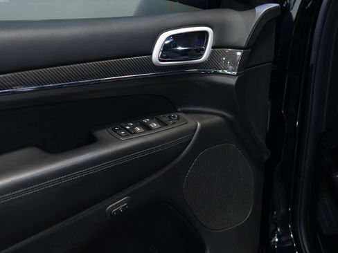Used 2021 Jeep Grand Cherokee SRT AWD/4WD image 23