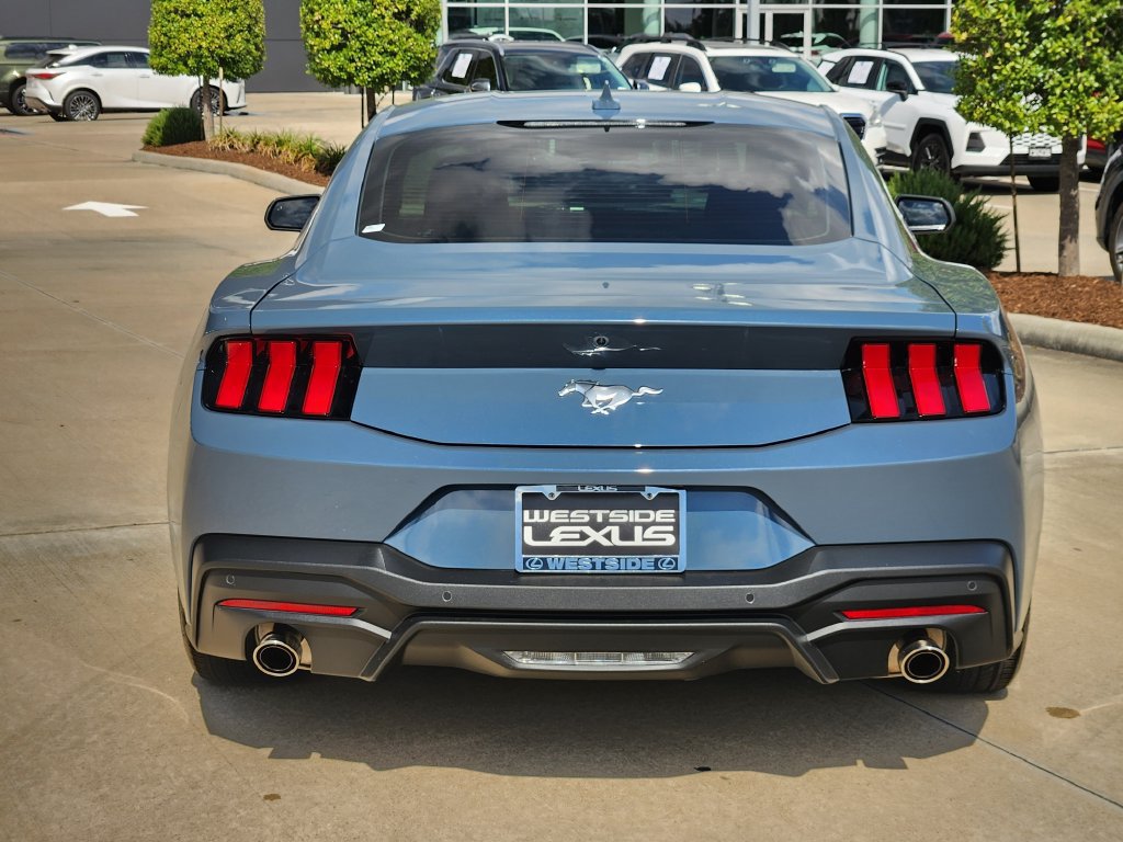 Used 2024 Ford Mustang Coupe RWD image 6