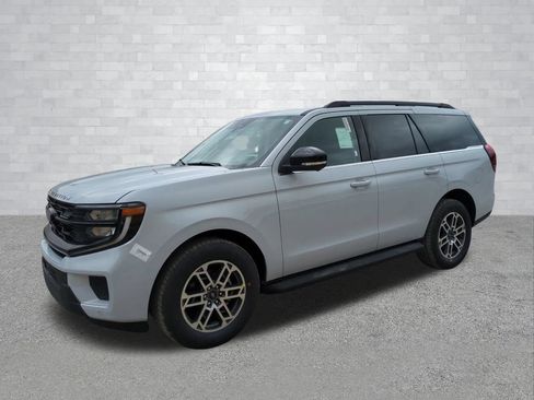 New 2026 Ford Expedition Active RWD image 7