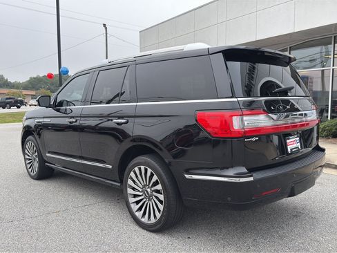 Used 2019 Lincoln Navigator Reserve AWD/4WD image 7