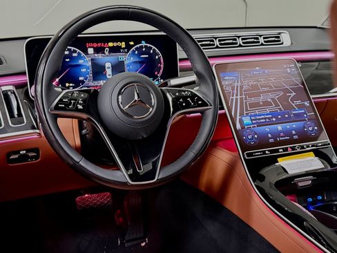 Used 2024 Mercedes-Benz S 580 4MATIC Sedan image 35