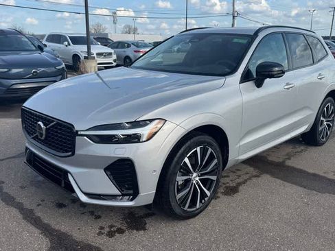 Used 2023 Volvo XC60 B5 Plus w/ Protection Package Premier image 1