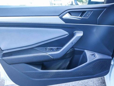 New 2026 Volkswagen Jetta SE image 31