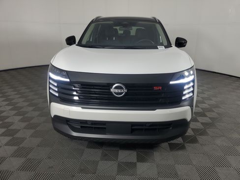 Used 2026 Nissan Kicks SR FWD image 9