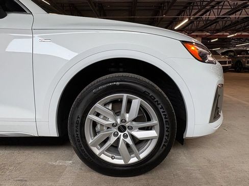 Used 2023 Audi Q5 2.0T Premium w/ Convenience Package AWD/4WD image 11