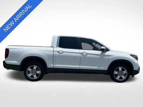 Used 2025 Honda Ridgeline RTL image 2