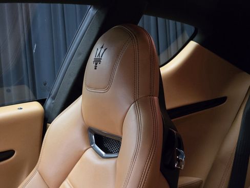 Used 2018 Maserati GranTurismo Sport image 19