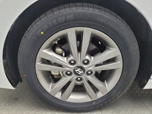 Used 2018 Hyundai Elantra SEL w/ Cargo Package FWD image 31