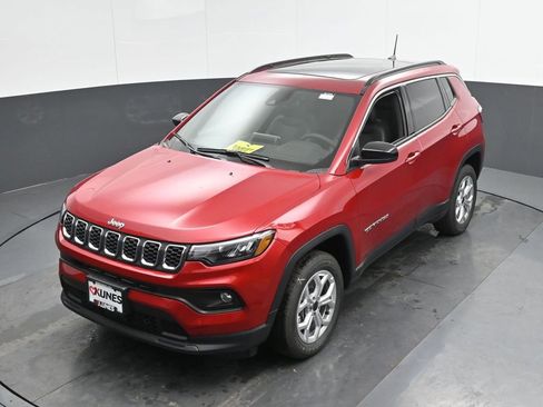 New 2025 Jeep Compass Latitude w/ Sun & Sound Group image 41