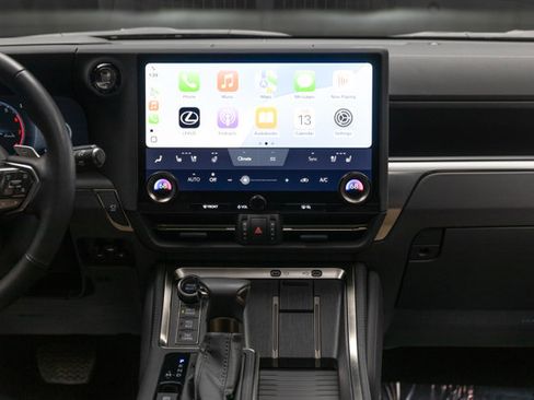 Used 2024 Lexus GX 550 image 8