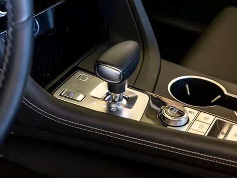 Used 2026 Genesis G70 2.5T RWD image 27