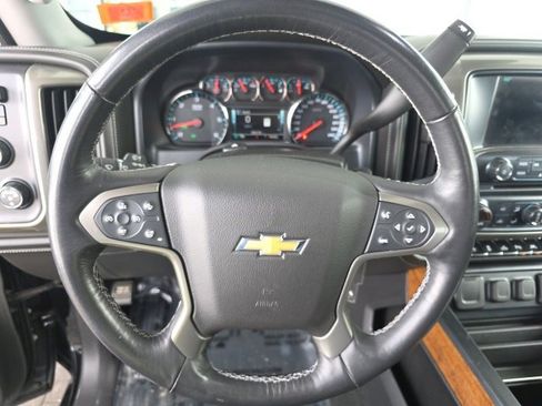 Used 2018 Chevrolet Silverado 1500 High Country image 28