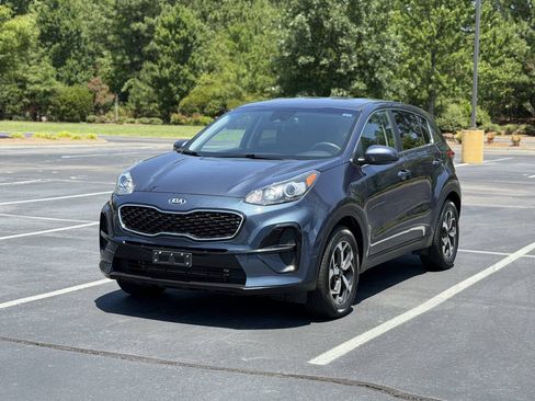 Used 2022 Kia Sportage LX FWD image 3