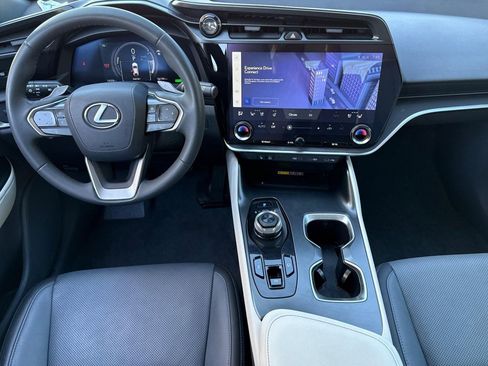 Used 2023 Lexus RZ 450e Premium w/ Technology Package image 24