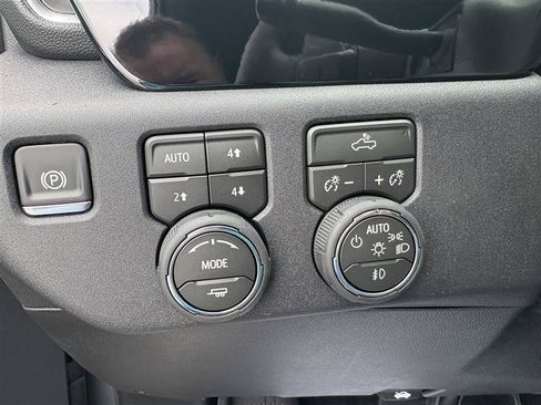 New 2026 Chevrolet Silverado 1500 RST w/ Redline Edition AWD/4WD image 24