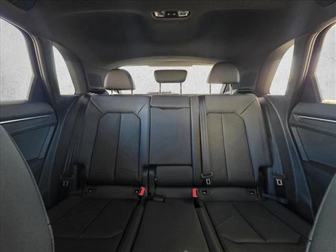 New 2025 Audi Q3 2.0T Premium image 16