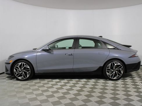 Used 2024 Hyundai Ioniq 6 SEL RWD image 22