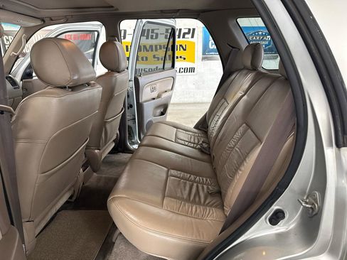 Used 2001 Toyota 4Runner Limited image 30