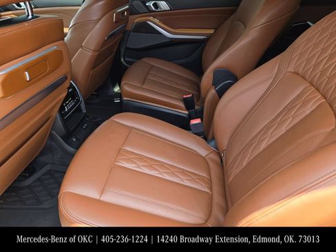 Used 2025 BMW X7 M60i AWD/4WD image 22
