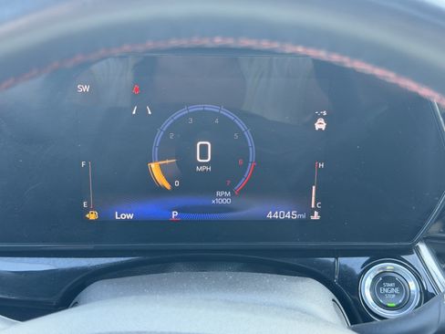 Used 2025 Chevrolet Trax RS w/ Sunroof Package FWD image 21