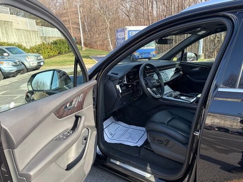 Used 2021 Audi Q7 2.0T Premium w/ Convenience Package image 15