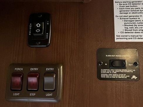 Used 2013 Ford E-450 and Econoline 450 Super Duty w/ Motorhome Prep Pkg image 16