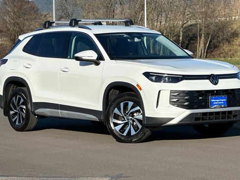 New 2026 Volkswagen Tiguan S AWD/4WD image 1