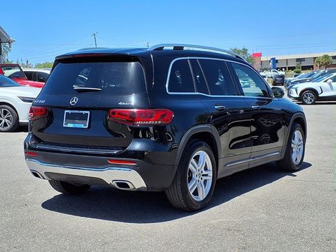 Used 2023 Mercedes-Benz GLB 250 4MATIC w/ Premium Package image 7