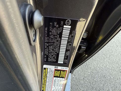 Used 2024 Lexus ES 250 w/ Premium Package image 30