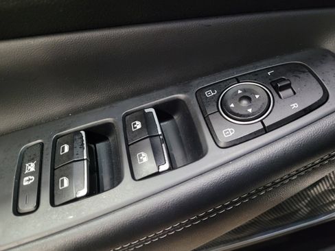 Used 2020 Hyundai Santa Fe Limited image 27