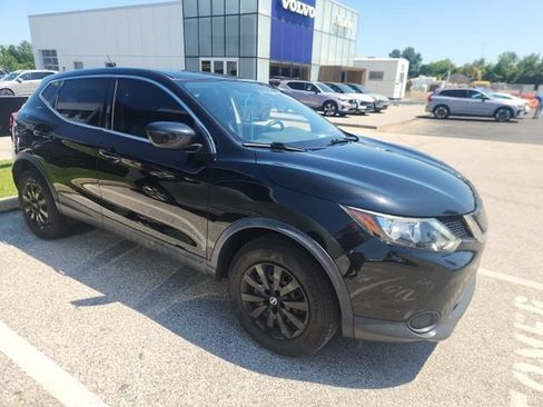 Used 2018 Nissan Rogue Sport S AWD/4WD image 8