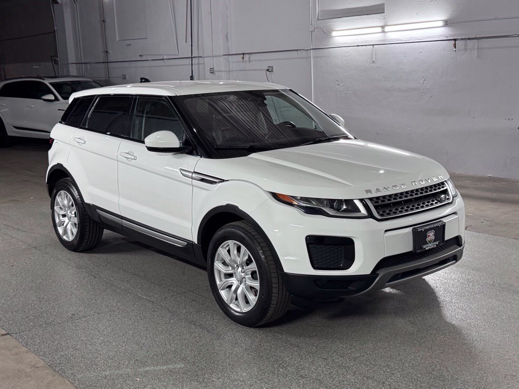 Used 2019 Land Rover Range Rover Evoque AWD/4WD image 3
