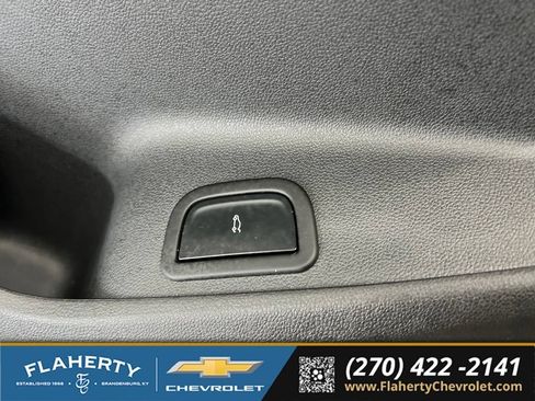Used 2025 GMC Acadia Elevation w/ Elevation Premium Package FWD image 23