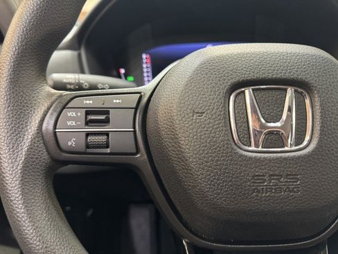 Used 2023 Honda Accord EX image 17
