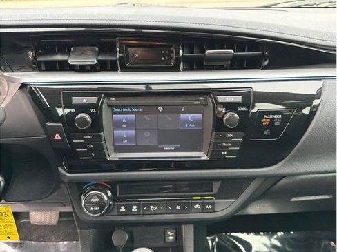 Used 2014 Toyota Corolla S image 15