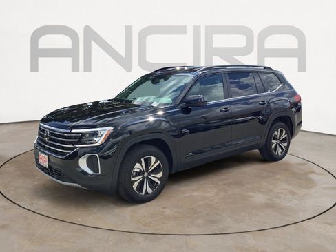 New 2026 Volkswagen Atlas SE FWD image 4
