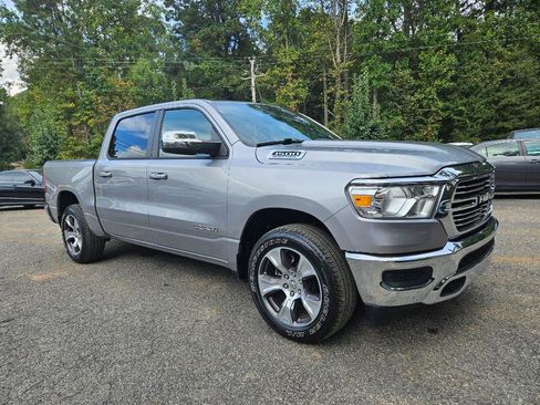 Used 2024 RAM 1500 Laramie image 15