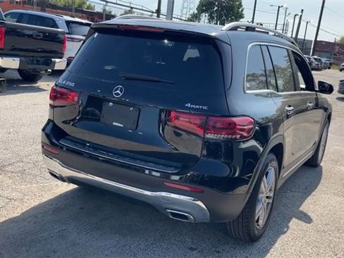 Used 2023 Mercedes-Benz GLB 250 4MATIC image 6
