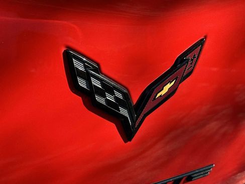 Used 2017 Chevrolet Corvette Grand Sport w/ Carbon Flash Badge Package image 11