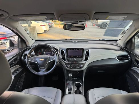 Used 2019 Chevrolet Equinox Premier FWD image 25