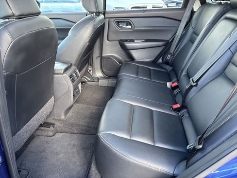 Used 2023 Nissan Rogue SL w/ SL Premium Package FWD image 26