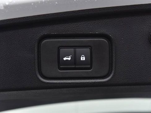 New 2026 Nissan Pathfinder Platinum image 32