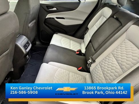Certified 2021 Chevrolet Equinox LS w/ LS Convenience Package FWD image 17