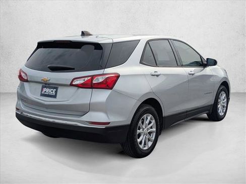 Used 2018 Chevrolet Equinox LS FWD image 5
