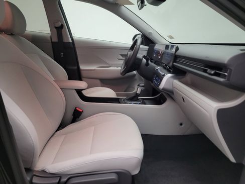 Used 2024 Hyundai Kona SEL FWD image 21