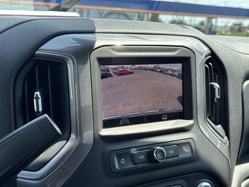 Used 2023 GMC Sierra 1500 Pro w/ Pro Value Package AWD/4WD image 21