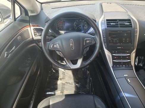 Used 2015 Lincoln MKZ FWD image 15