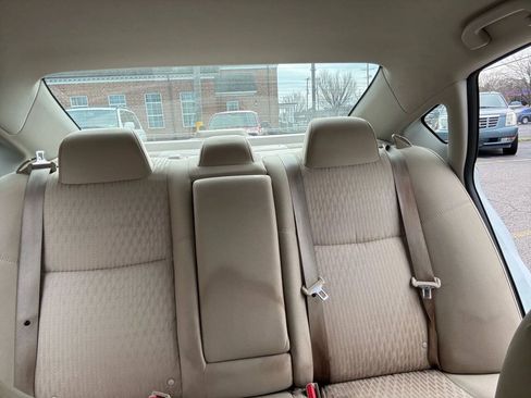 Used 2016 Nissan Altima 2.5 S w/ Power Driver Seat Package FWD image 11