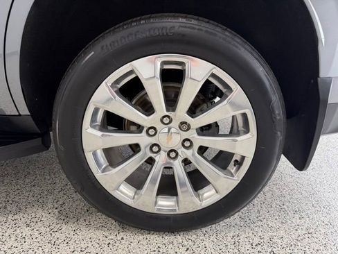 Used 2022 Chevrolet Tahoe Premier AWD/4WD image 39